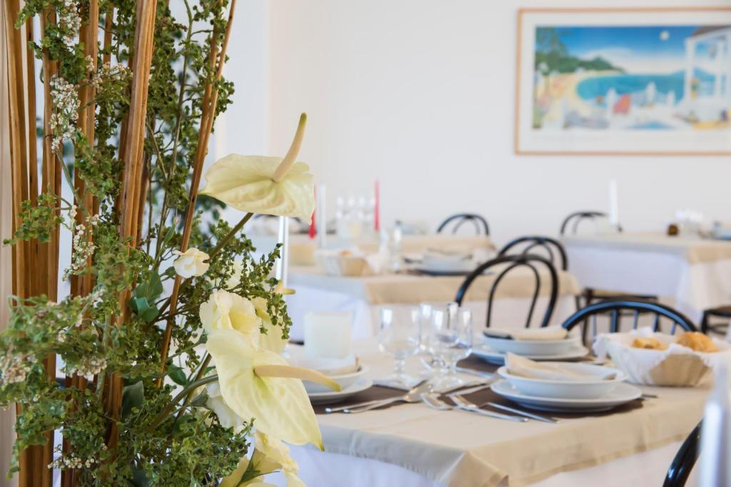 Hotel Adler Gabicce Mare Eksteriør bilde