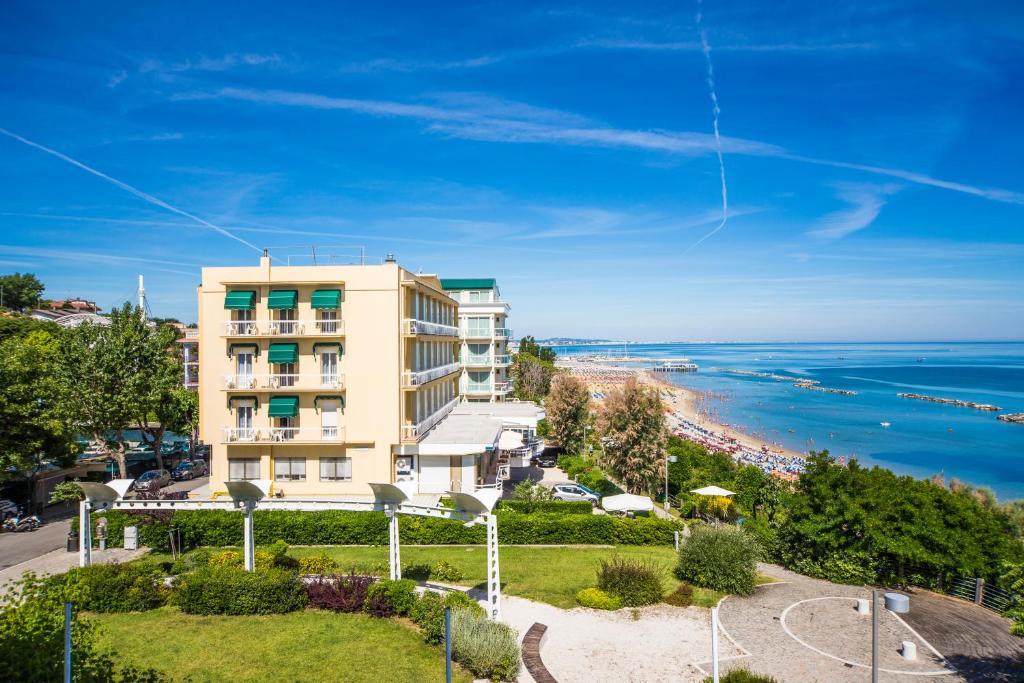 Hotel Adler Gabicce Mare Eksteriør bilde